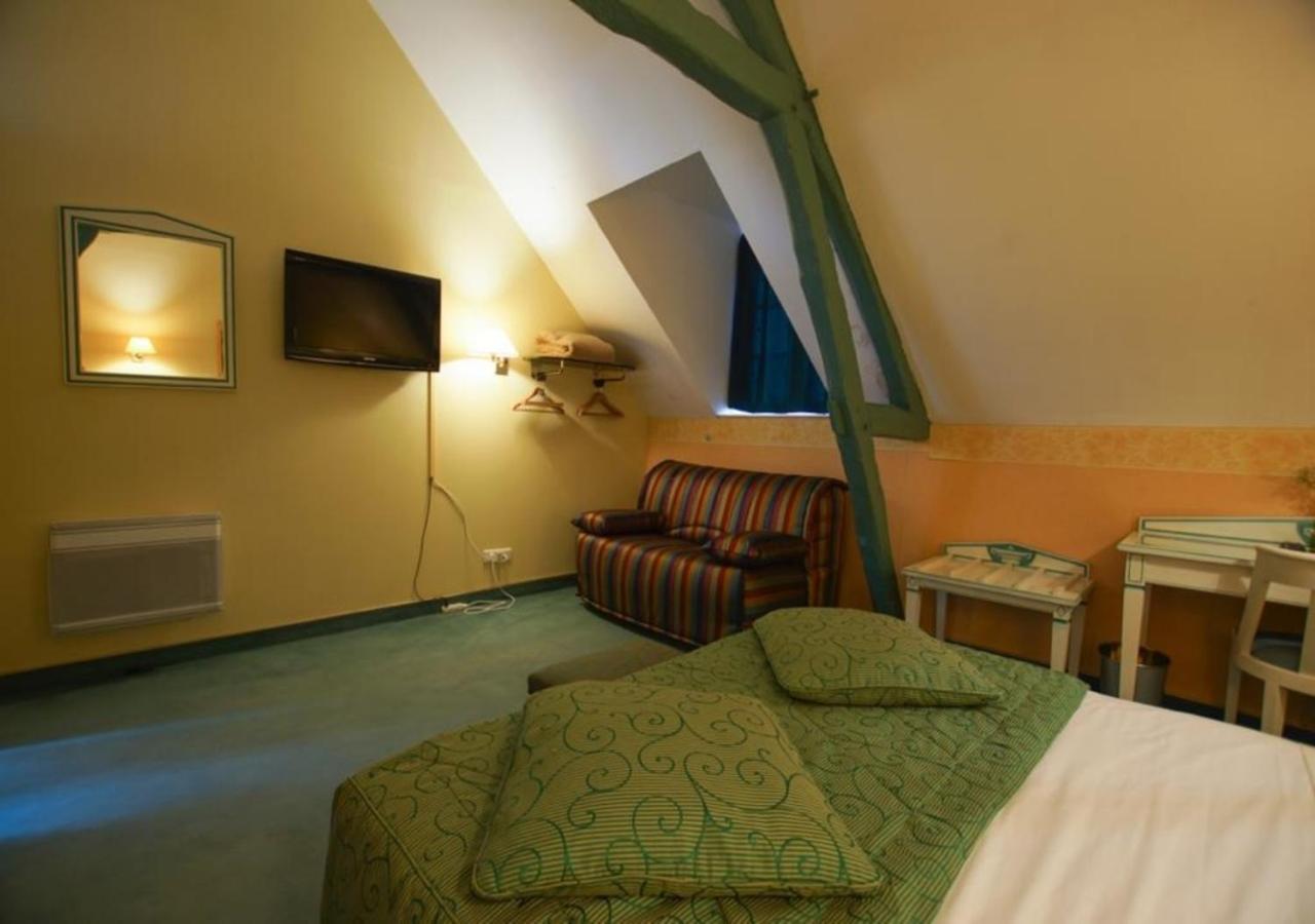 Pont-de-lʼArche Hotel De La Tour מראה חיצוני תמונה