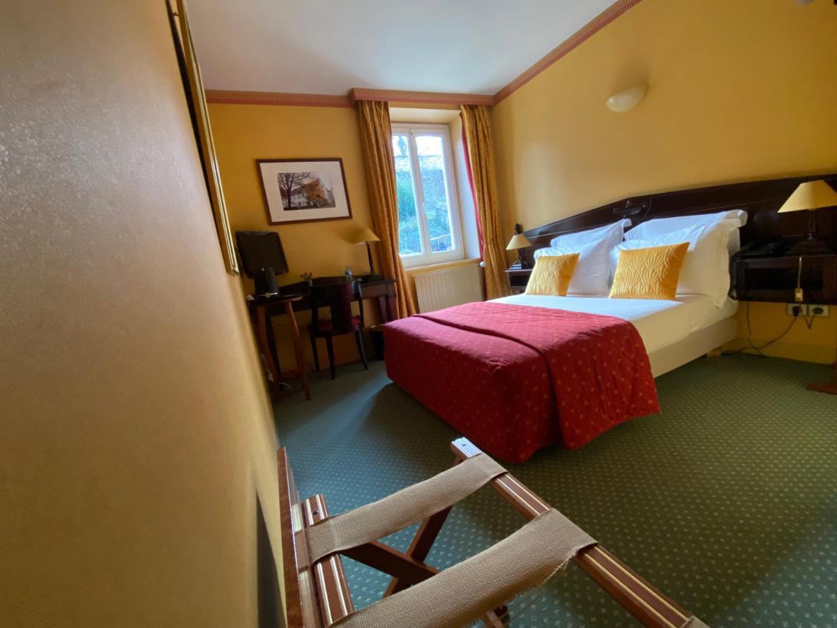 Pont-de-lʼArche Hotel De La Tour מראה חיצוני תמונה